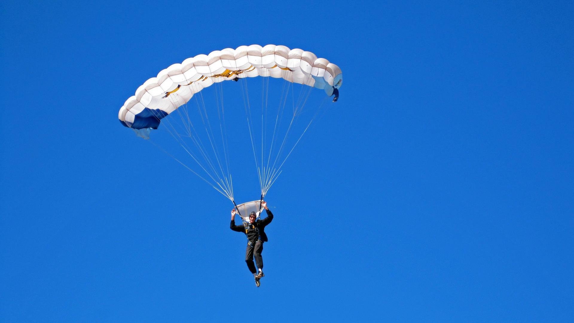 赛场灯光秀与民族文化融合，开闭幕式更具看点，艺术灯光秀